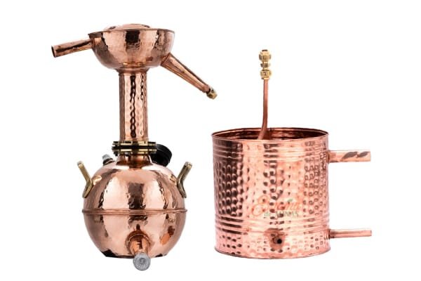 alambique de cobre